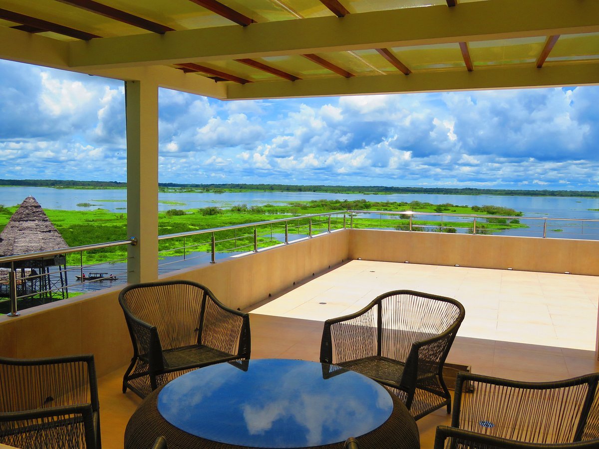 roof-terrace-with-panoramic